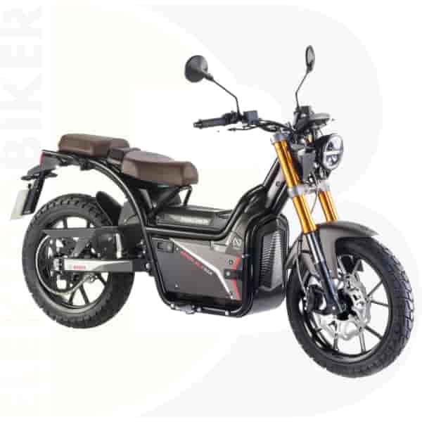 A nagytestű elektromos robogó a futároknak is jó szolgálatot tesz ...